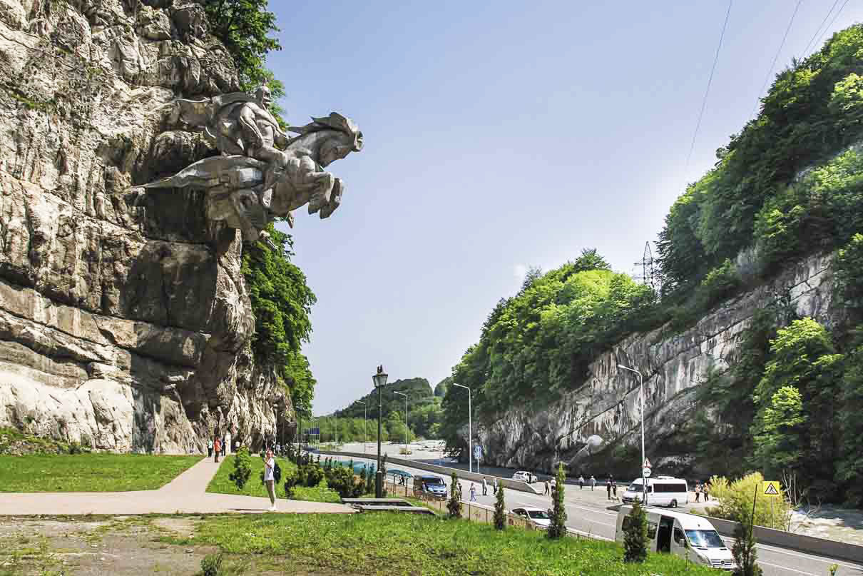 Владикавказ. Памятник Уастырджи