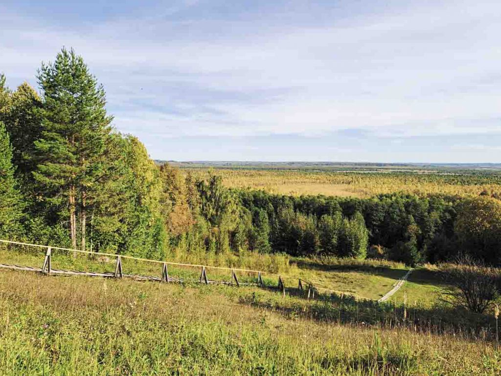 Спуск к Исуповскому (Сусанинскому) болоту