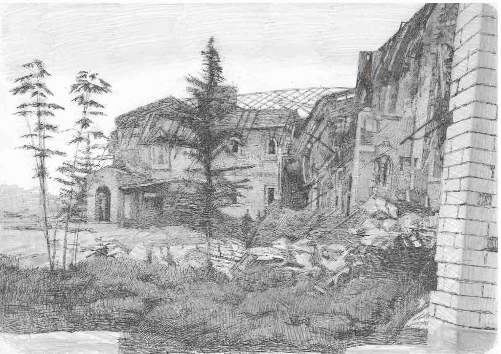 Разрушенная обстрелами территория монастыря