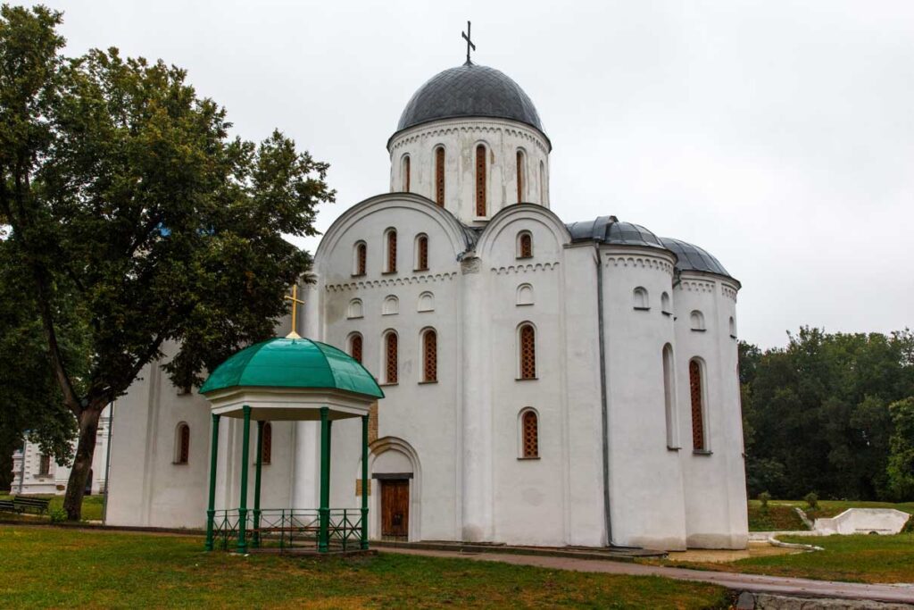 Борисоглебский собор. Чернигов. XII век. Возведен по указу князя Давыда Святославича