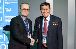 На форум был приглашен первый вьетнамский космонавт Фам Туан