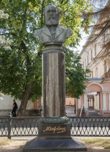 Кострома. Бюст Островского