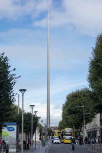 Основание дублинской "Иглы" уходит в землю на 30 метров