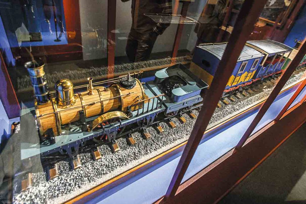 Модель первого состава Царскосельской железной дороги.