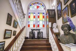 Второй этаж был отведен Ольге Фабиановне. После ее смерти Елена Гнесина передала комнаты ректорату