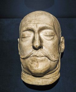 Посмертная маска императора. Изготовил П.К. Клодт. 1855 год