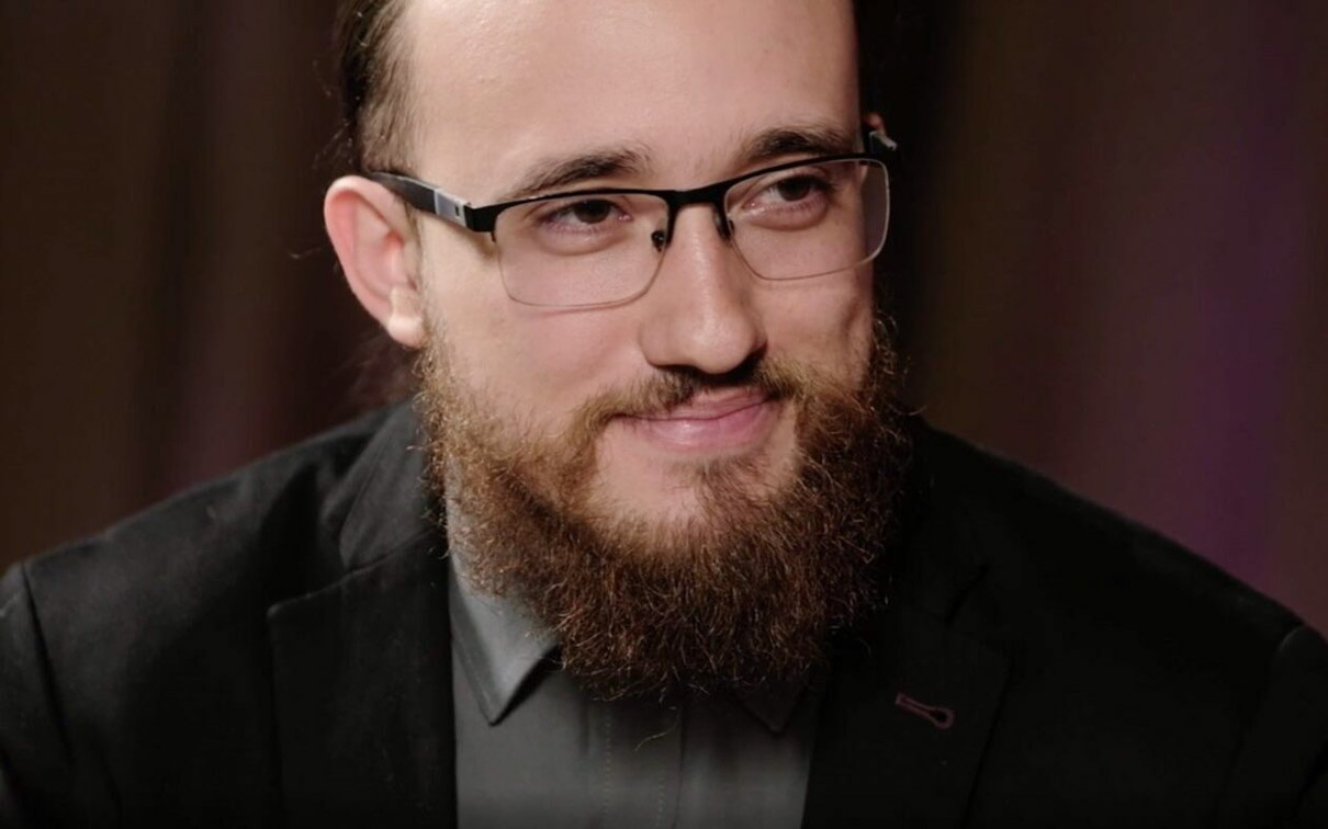 Лукас Лейрос