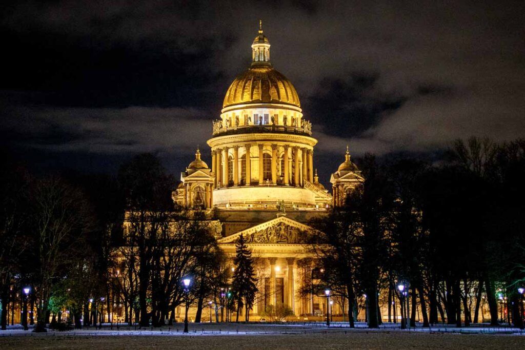 Освящение Исаакиевского собора состоялось 11 июня 1858 года