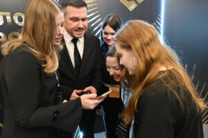 Денис Шапкарин, Наталья Широкова и волонтеры проекта