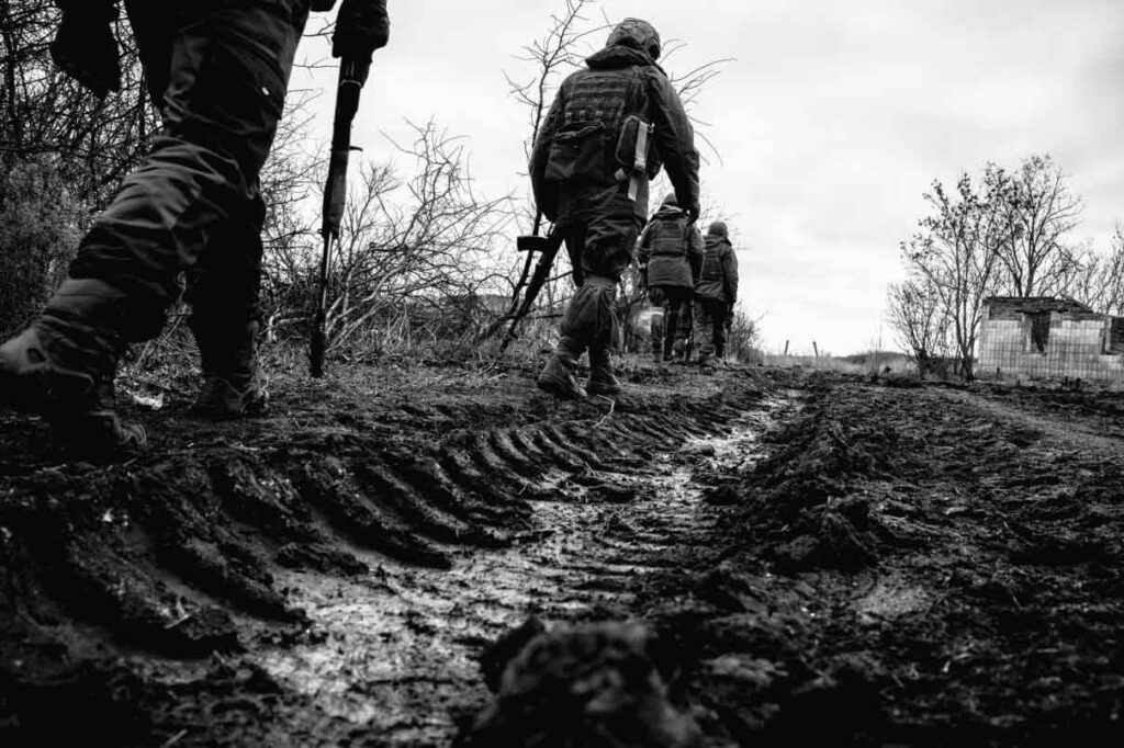 Тренировки штурмовиков на полигоне. Донецкий фронт. Декабрь 2023 года