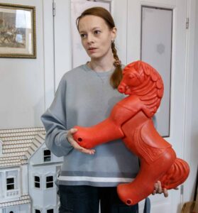 Елена Кармацкая и ее советский конь Добрыня