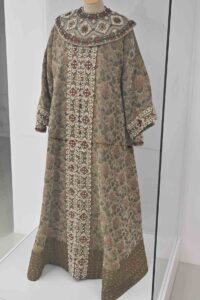 Свадебный костюм Евдокии Лопухиной. Киностудия им. А. Горького