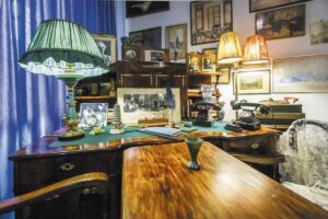 Elena Gnesina's desk