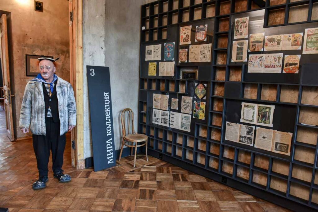 Детгиз в 1930-х располагался на Невском, в Доме Зингера