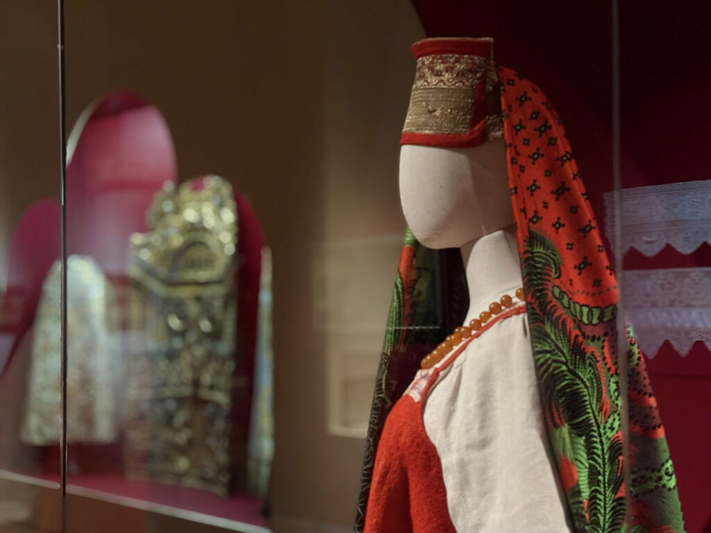 Собрание уникальных костюмов Русского музея охватывает географию всей европейской части России