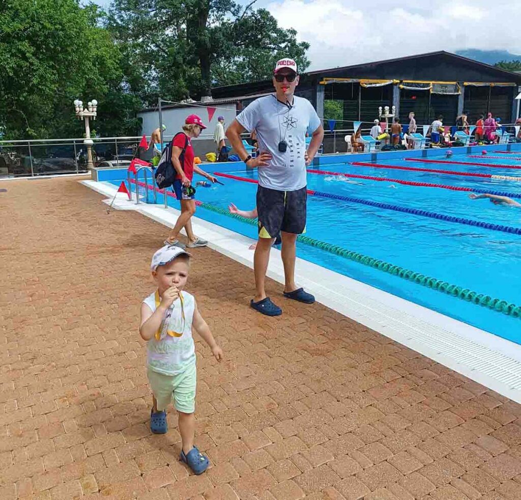 Александр Голинтовский с сыном Андреем на тренировочном сборе в селе Кабардинка