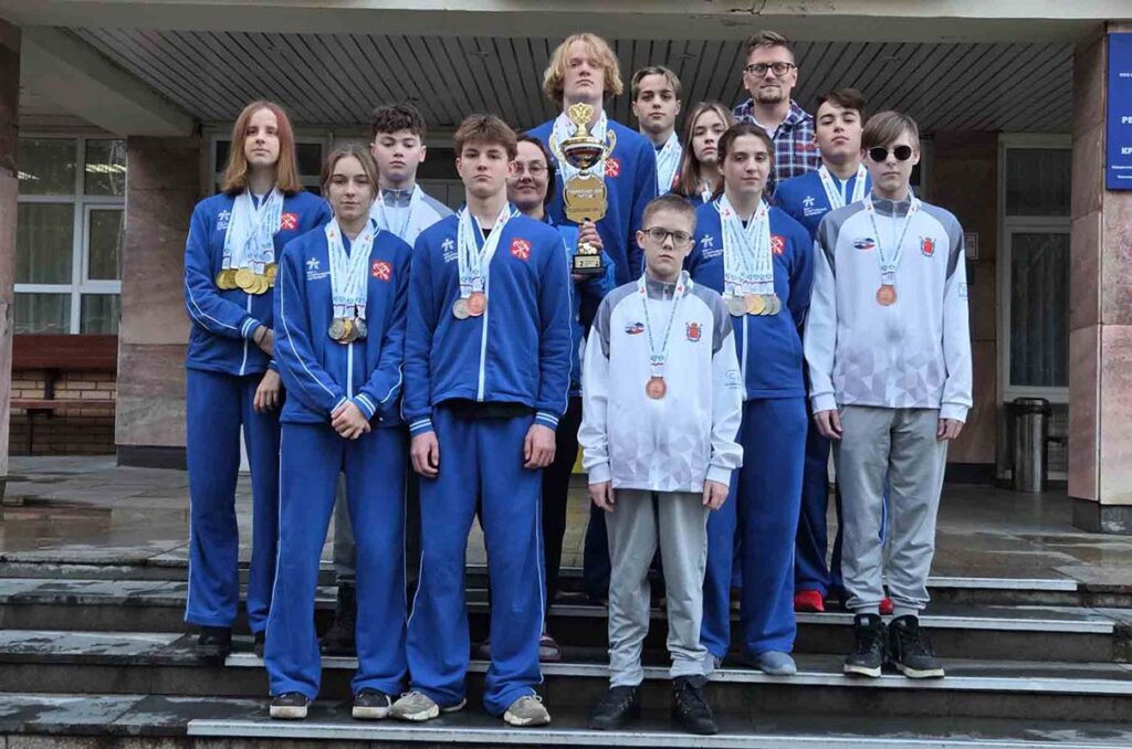 Команда Санкт-Петербурга на первенстве России по плаванию