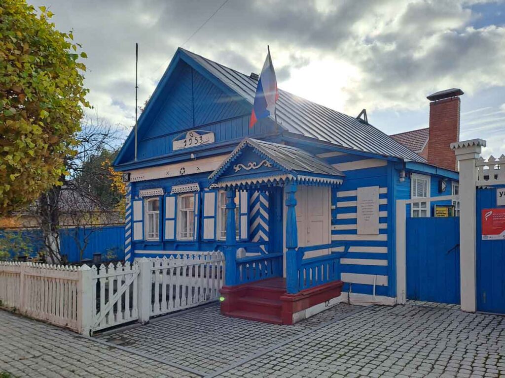 Дом Стариковых был первым перенесен из старого Ставрополя 1 мая 1953 года