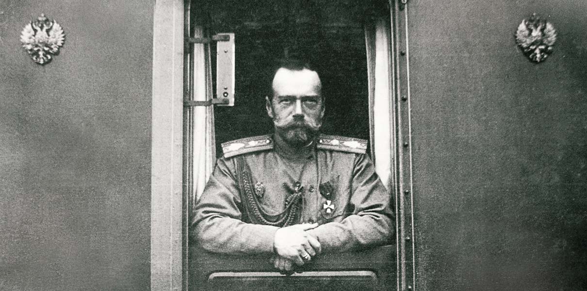 Николай II на станции Дно