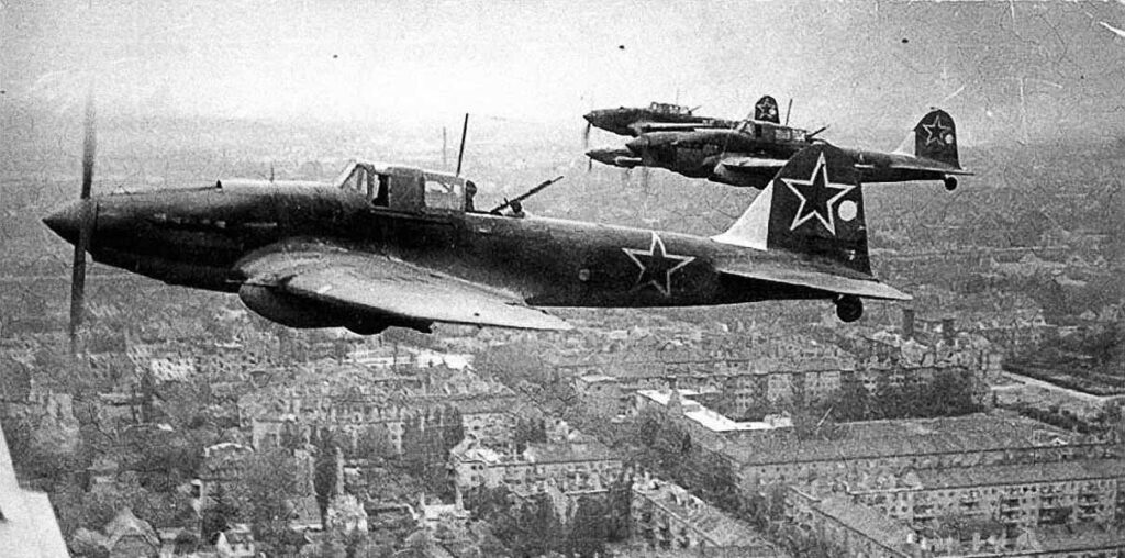 Ил-2 над Берлином, май 1045 года