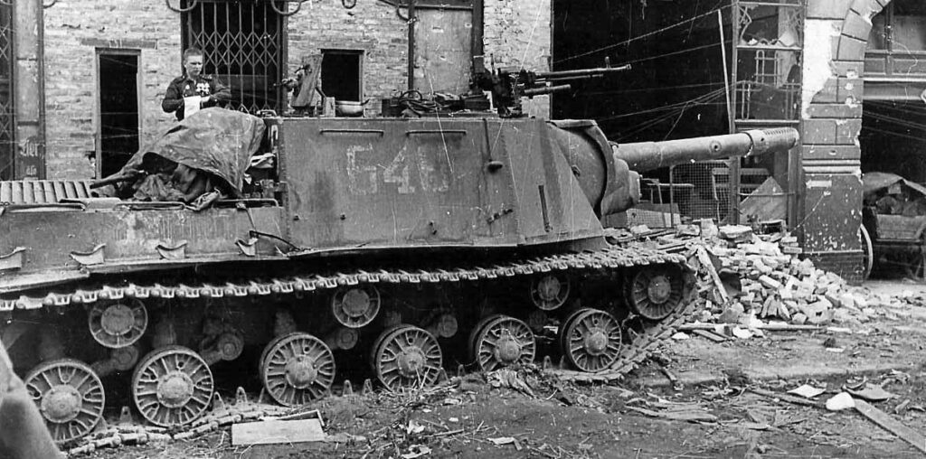 ИСУ-152 в Берлине⁠⁠