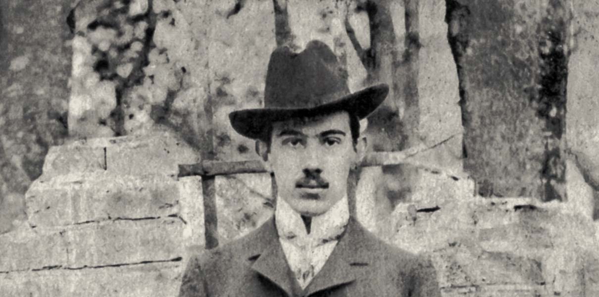 Александр Беляев