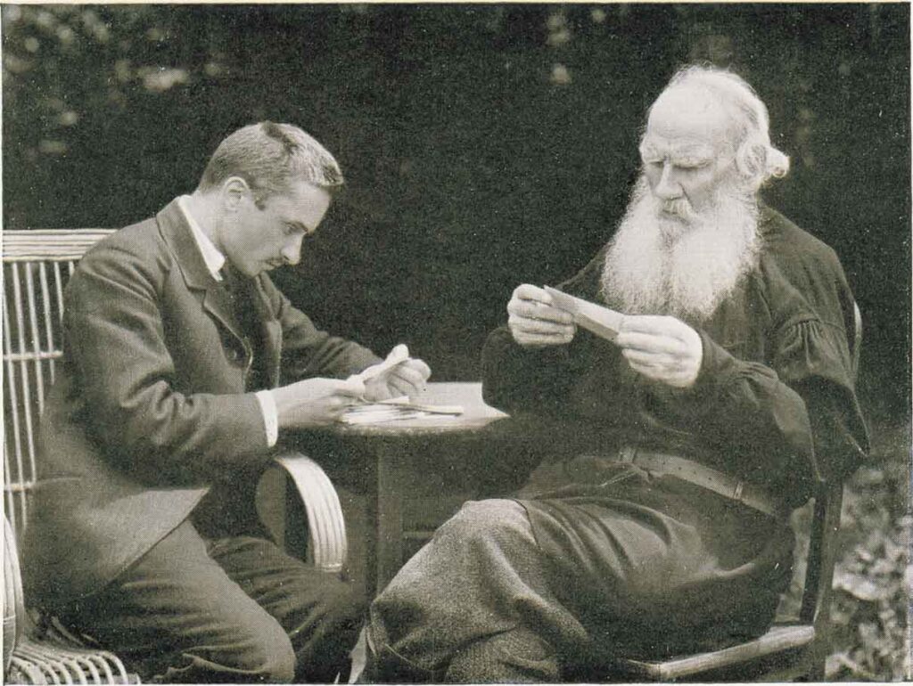 L. N. Tolstoy with his assistant V. O. Bulkagov. 1909