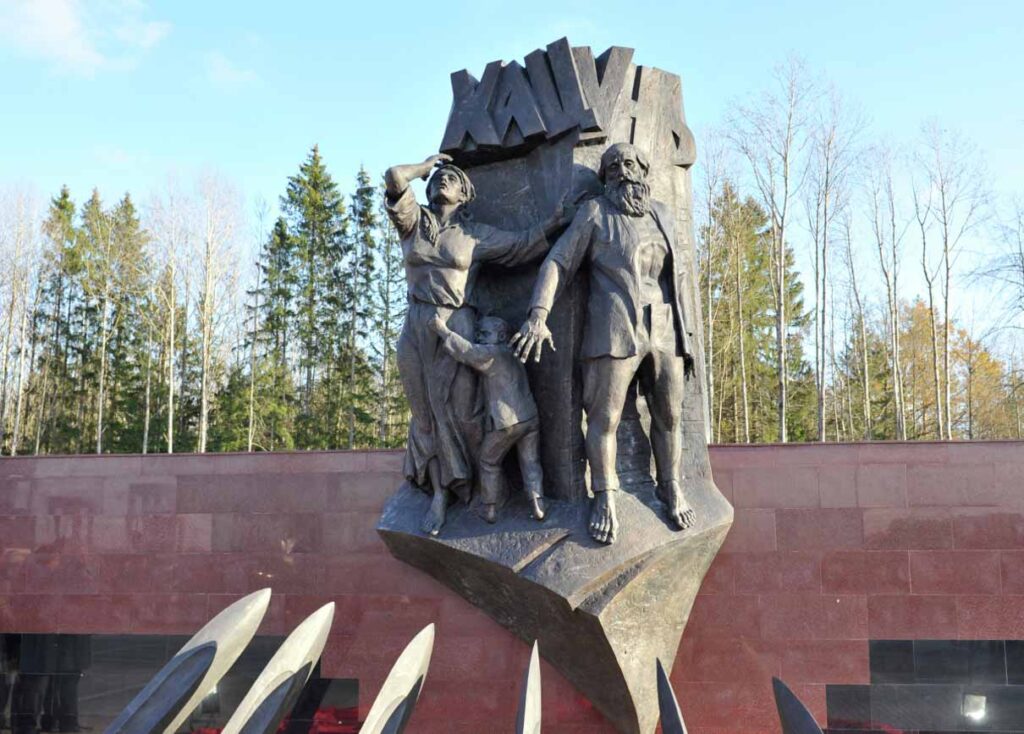 Мемориальный комплекс «Хацунь»