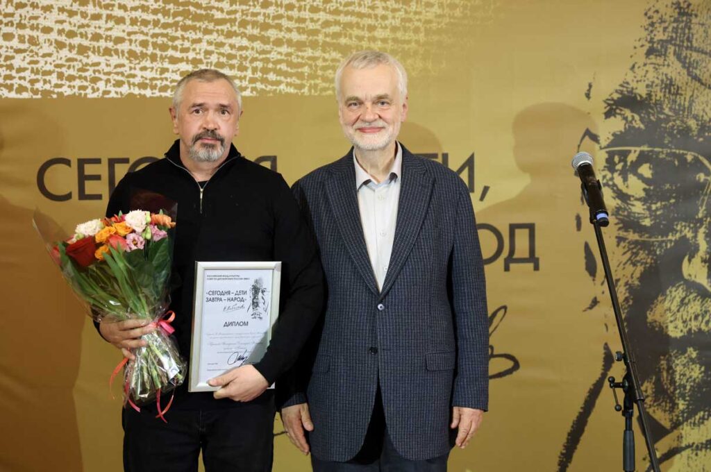 Писатель, ветеран СВО Дмитрий Краснов-Немарский и Алексей Варламов