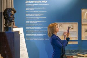 Чехов и Горький: драматургическая композиция