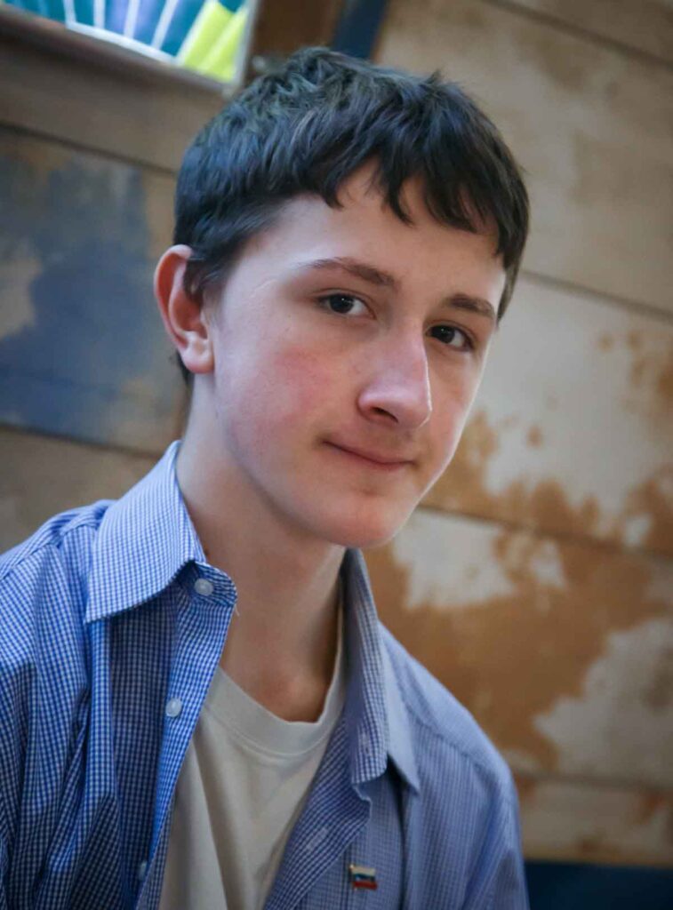 Шестнадцатилетний Димитрий интересуется программированием