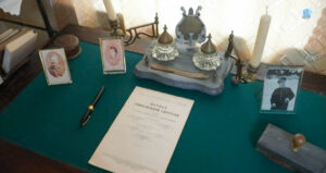 The desk in the House‑Museum of N.N. Burdenko. From the collection of the B.N. Yeltsin Presidential Library