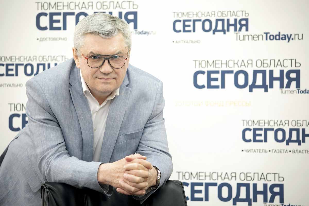С. Козлов в редакции газеты «Тюменская область сегодня»