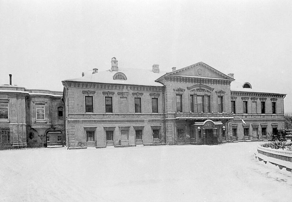 Hôtel particulier de S.I. Chtchoukine dans le Bolchoï Znamenski Pereoulok. 1913