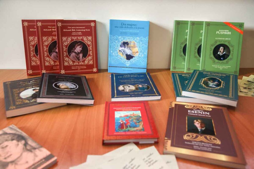 Marco Antonio Cornejo Ubillús ha dado a conocer en América Latina la obra de numerosos poetas rusos
