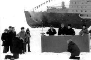 Советский атомный ледокол "Арктика"