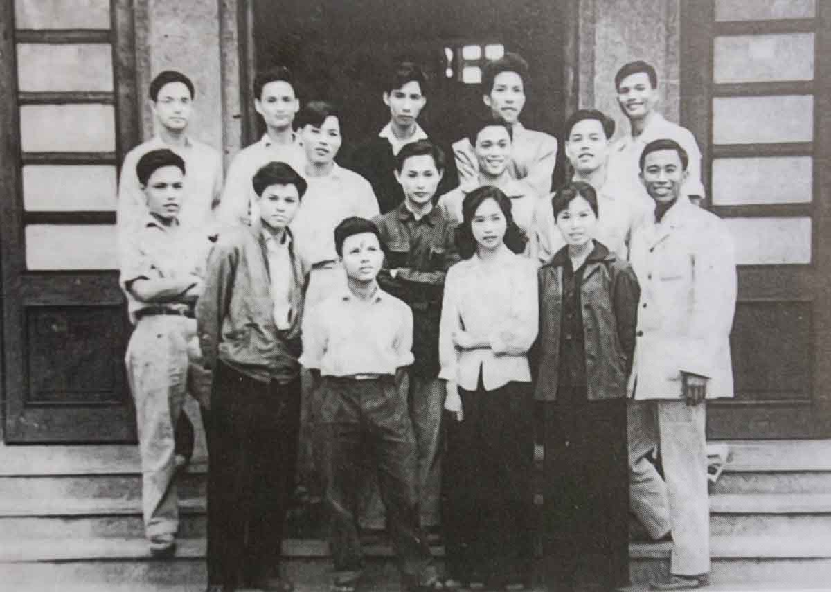 Members of the Youth Union of the Institute of Literature in Hanoi. Nga is in the front row, on the right. 1967.