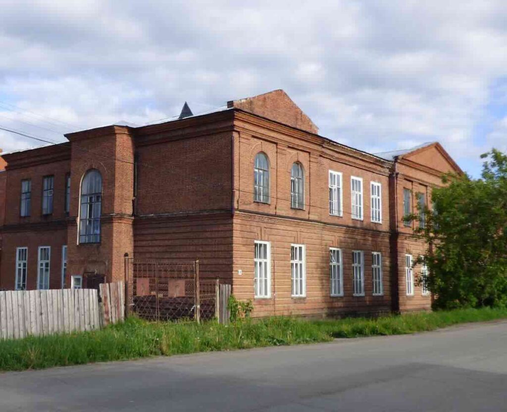 Здание больницы, в которой находился поэт Осип Мандельштам. Фото Е. Петровой