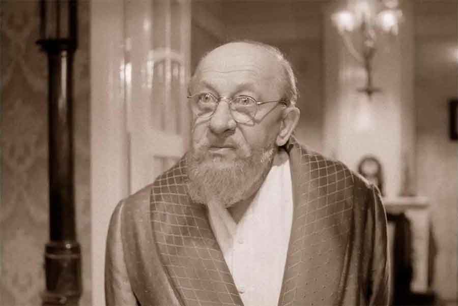 Евгений Евстигнеев