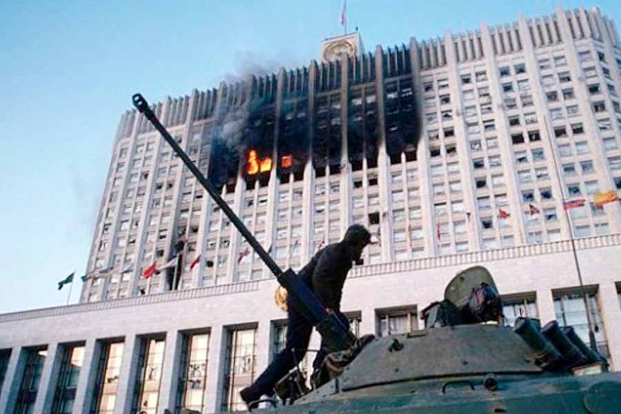 3 октября 1993 года началась горячая фаза конституционного кризиса, который произошел в России в 1992-1993 годах