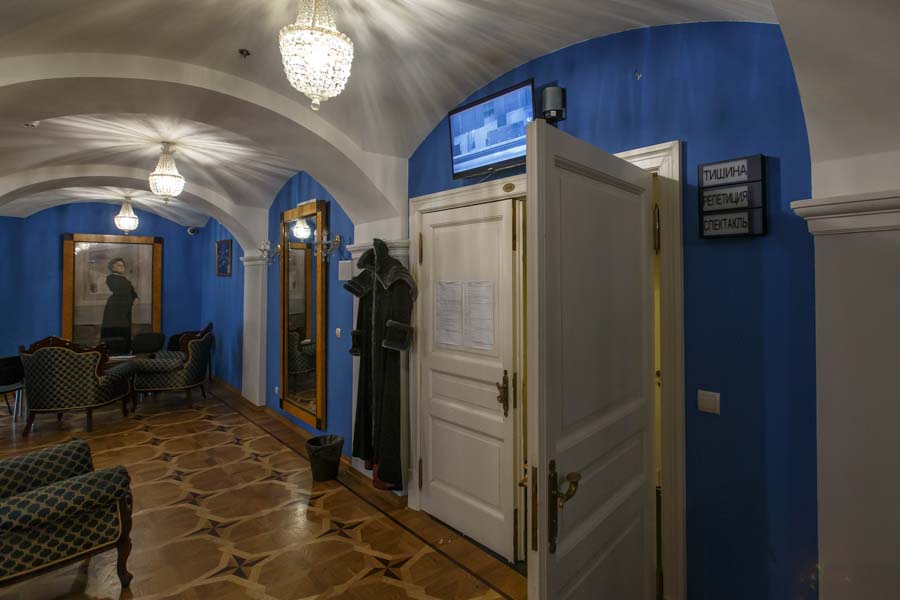 Выход на сцену в Малом театре